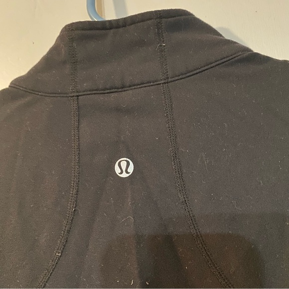 LULULEMON Activewear Top Size 2 - Picture 4 of 10